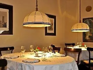 Affittacamere Antica Residenza Dell'angelo 2*